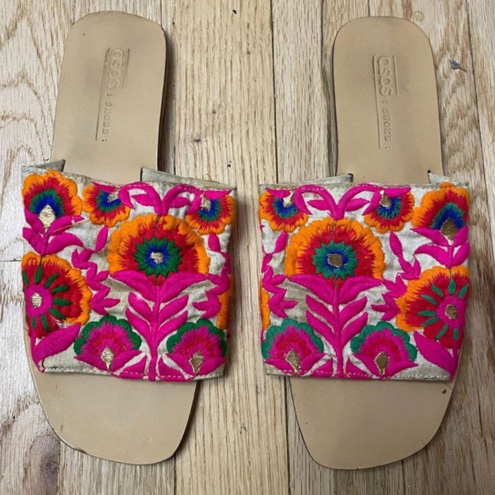 ASOS Multi-Colored Woven Floral Flat Sandals - Size 7